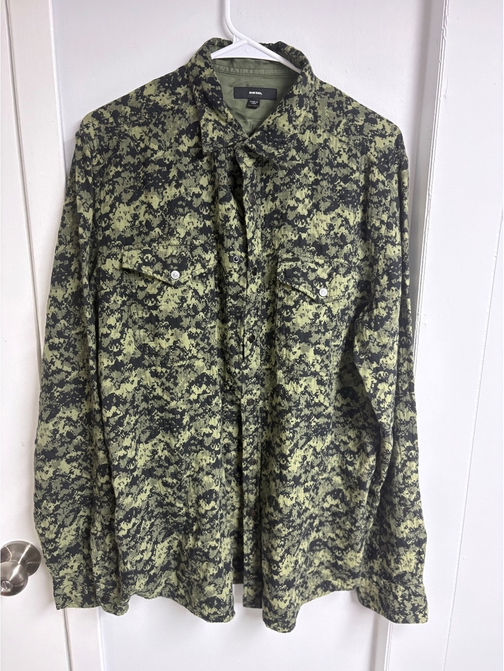 Diesel Men's Long Sleeve Camouflage Button-Up Shirt Size L